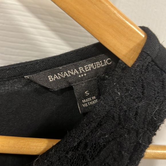 Lot of 7 shirts, AE, Loft, Zumba, Adidas, Under Armour, BananaRep, Lulu Lemon - Picture 9 of 14